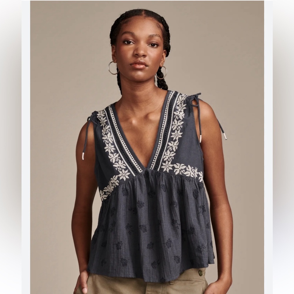 Lucky Brand  RuchedShoulder Deep V Neck Top size Large